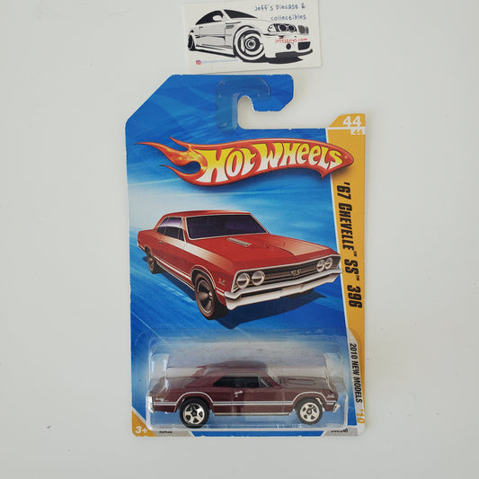 2010 Hot Wheels '67 Chevelle SS 396 #44 Red