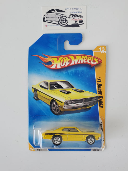 2009 Hot Wheels '71 Dodge Demon #13