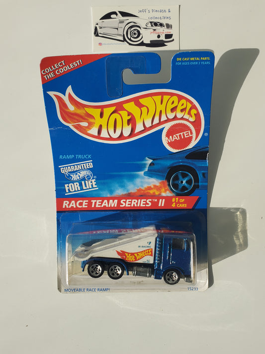 1996 Hot Wheels Ramp Truck #392 - Bad Card