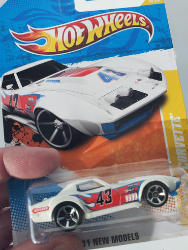 2011 Hot Wheels '69 Copo Corvette #4 White