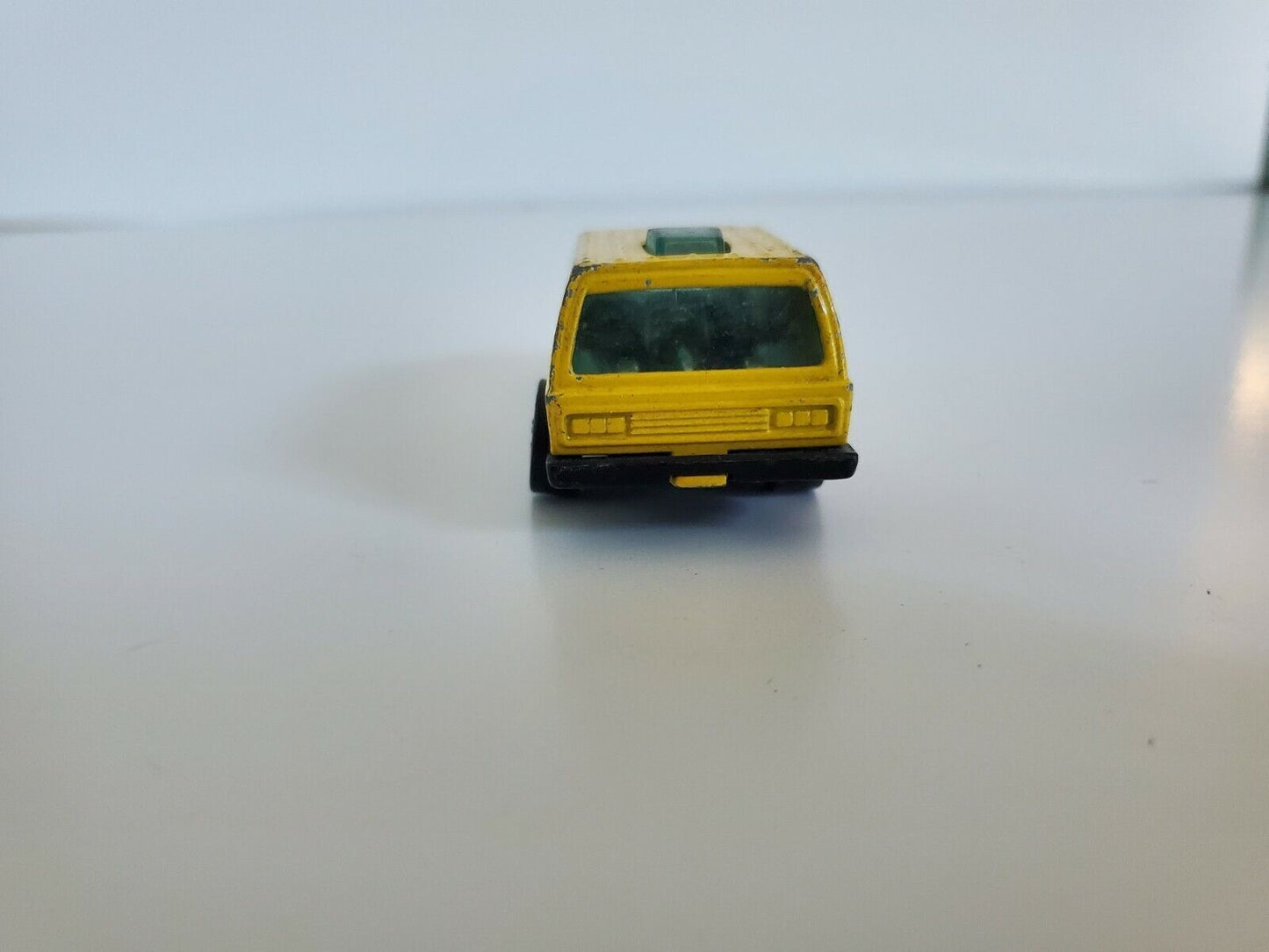 1978 Hot Wheels Inside Story Van Yellow - Hong Kong - B