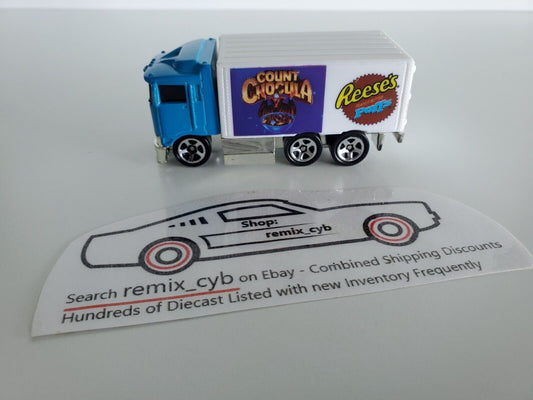 1991 Hot Wheels Hi-Way Hauler Count Chocula & Reese's Delivery Truck