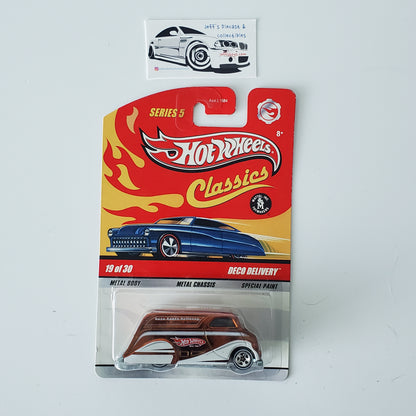 2008 Hot Wheels Classics Series 5 Deco Delivery Gold