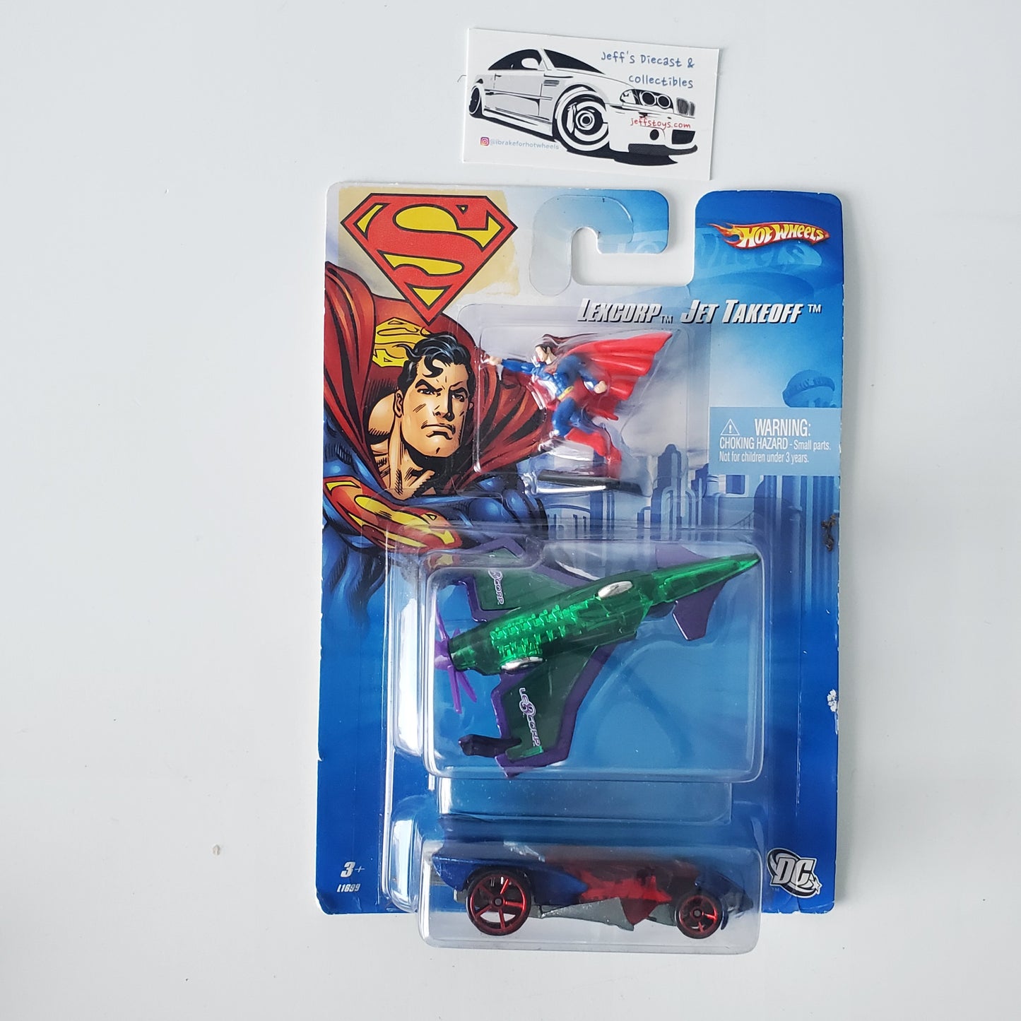 2007 Hot Wheels Superman Lexcorp Jet Takeoff w/Mini Figure **Bad Card