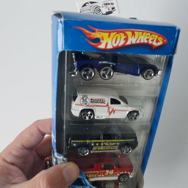 2007 Hot Wheels City 5 Pack Mayor Chevy Tahoe Dodge Ram