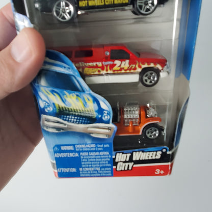 2007 Hot Wheels City 5 Pack Mayor Chevy Tahoe Dodge Ram