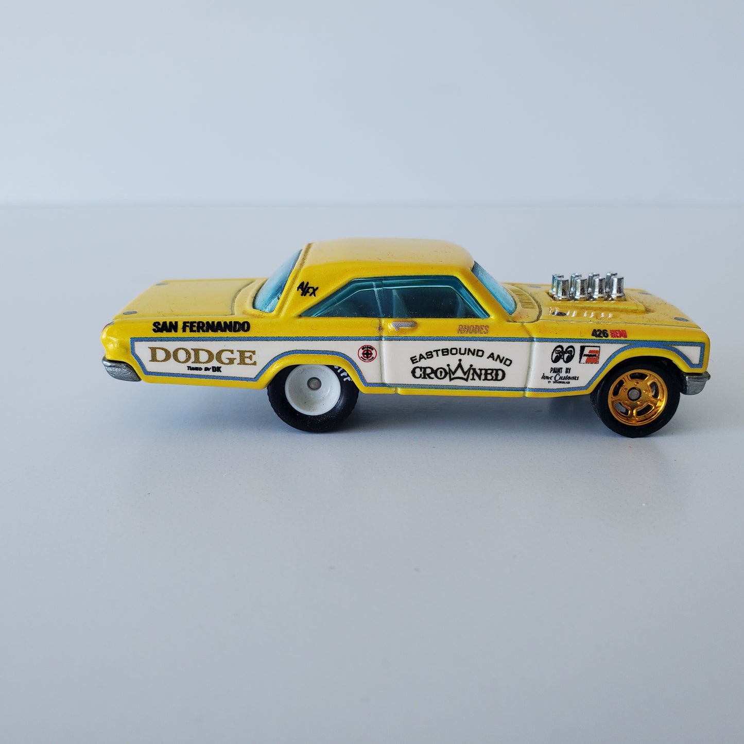 Hot Wheels '65 Dodge Coronet Yellow Premium Real Riders