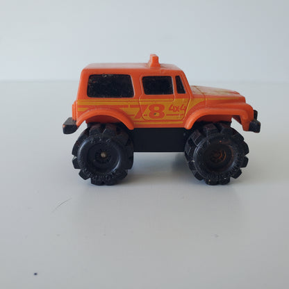 Schaper Stomper Jeep Renegade 4x4 Orange