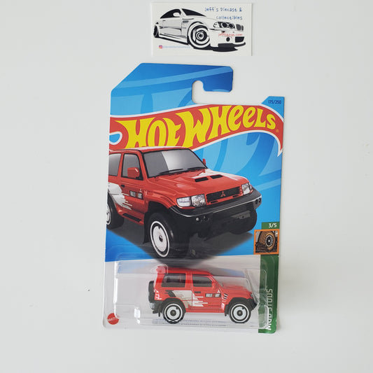 2023 Hot Wheels Mitsubishi Pajero Evolution #175