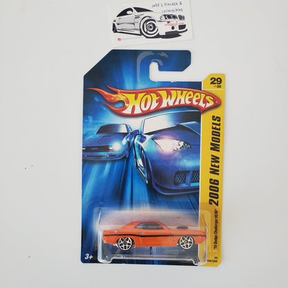 2006 Hot Wheels '70 Dodge Challenger Hemi #29