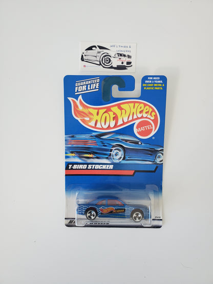 2000 Hot Wheels T-Bird Stocker #194