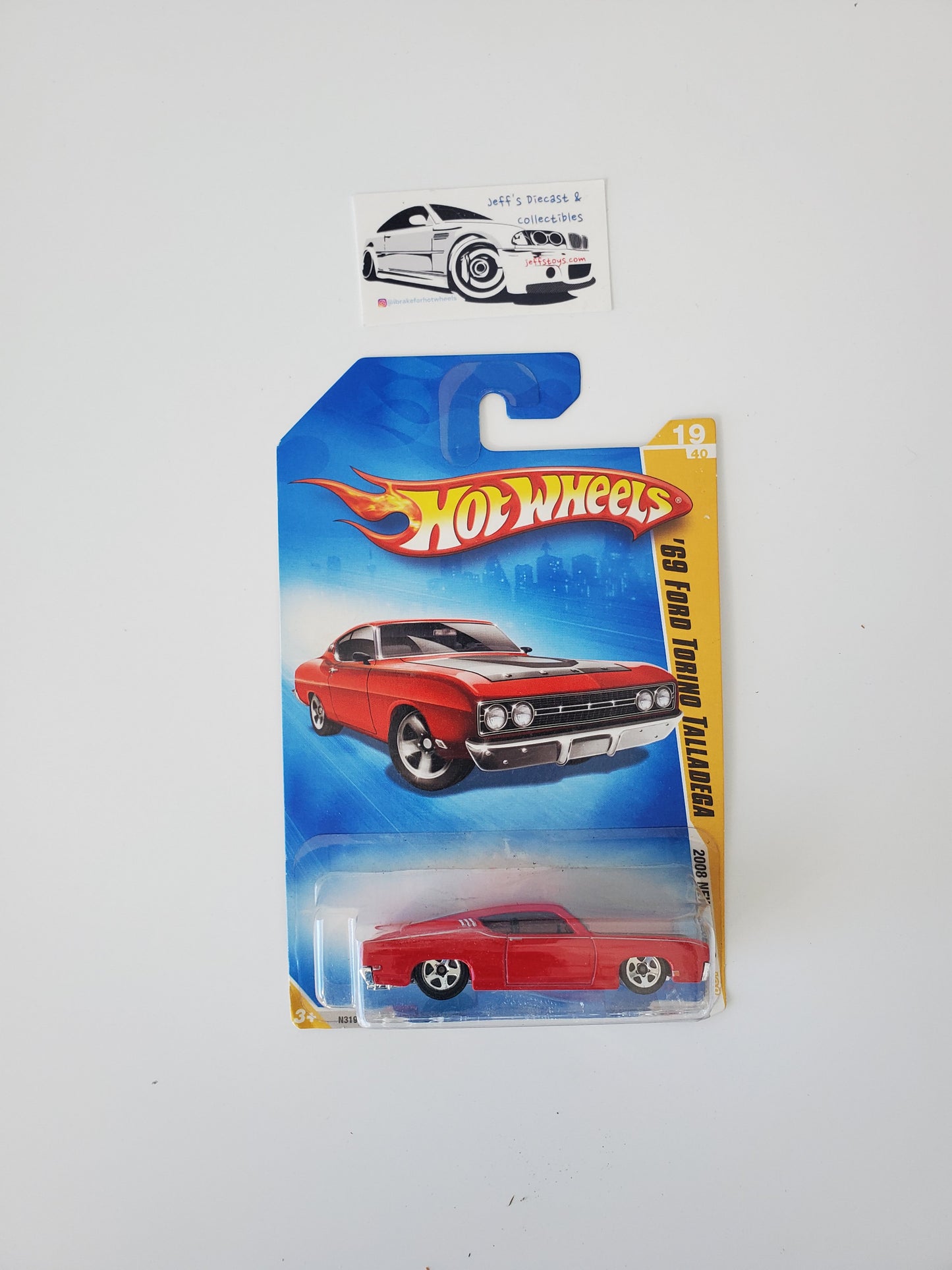2009 Hot Wheels '69 Ford Torino Talladega #19