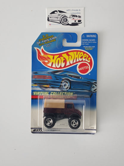 2000 Hot Wheels Mercedes Unimog #133