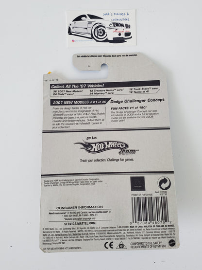 2007 Hot Wheels Dodge Challenger Concept #1 Green - Damaged Card