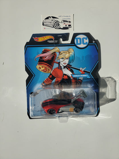 2020 Hot Wheels Character Cars DC Harley Quinn