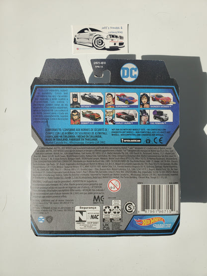 2020 Hot Wheels Character Cars DC Harley Quinn