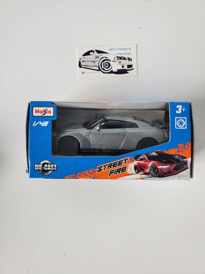 Maisto Street Fire Nissan GTR Skyline 1:43 Scale
