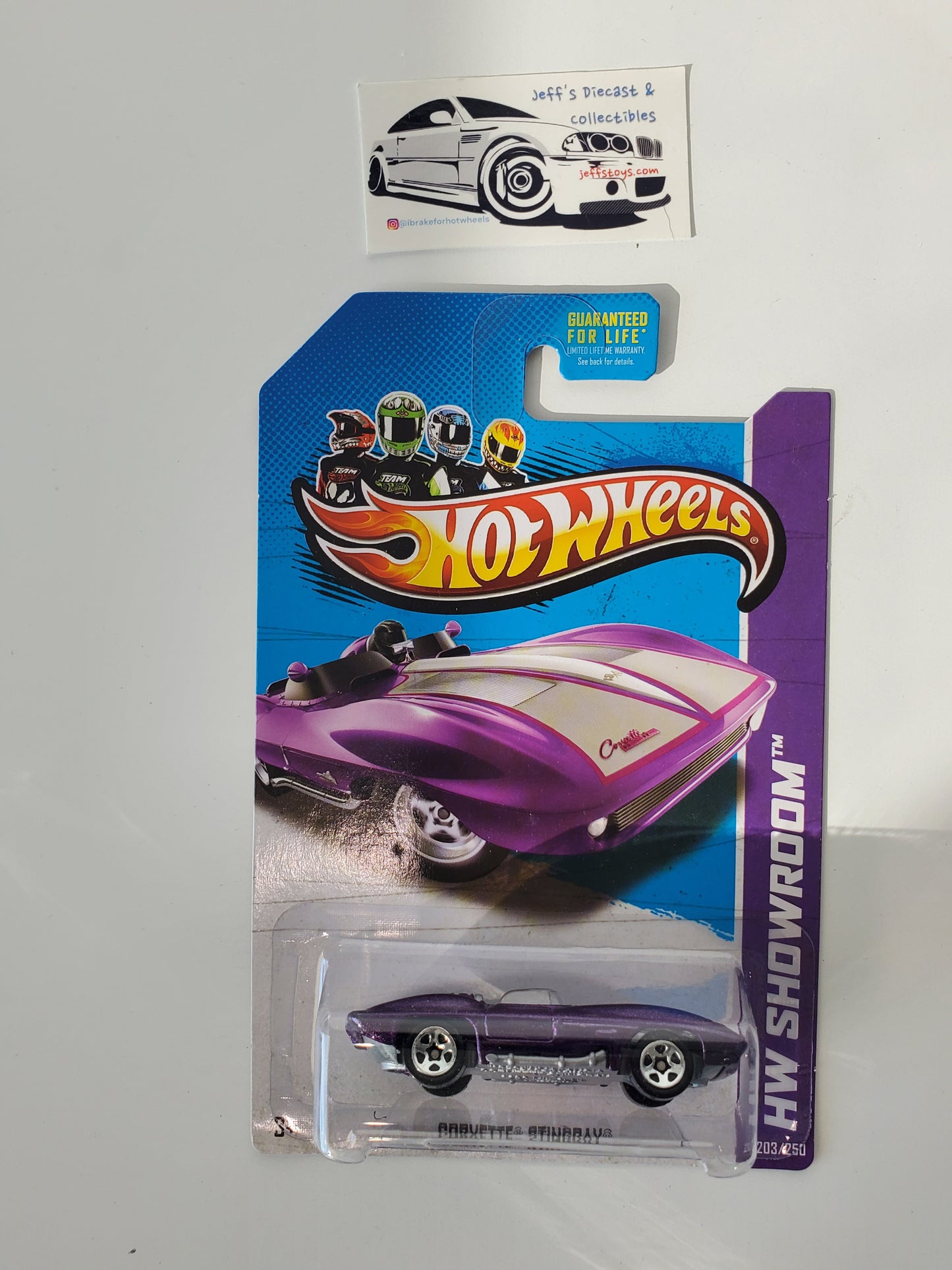 2013 Hot Wheels Corvette Stingray #203 Purple