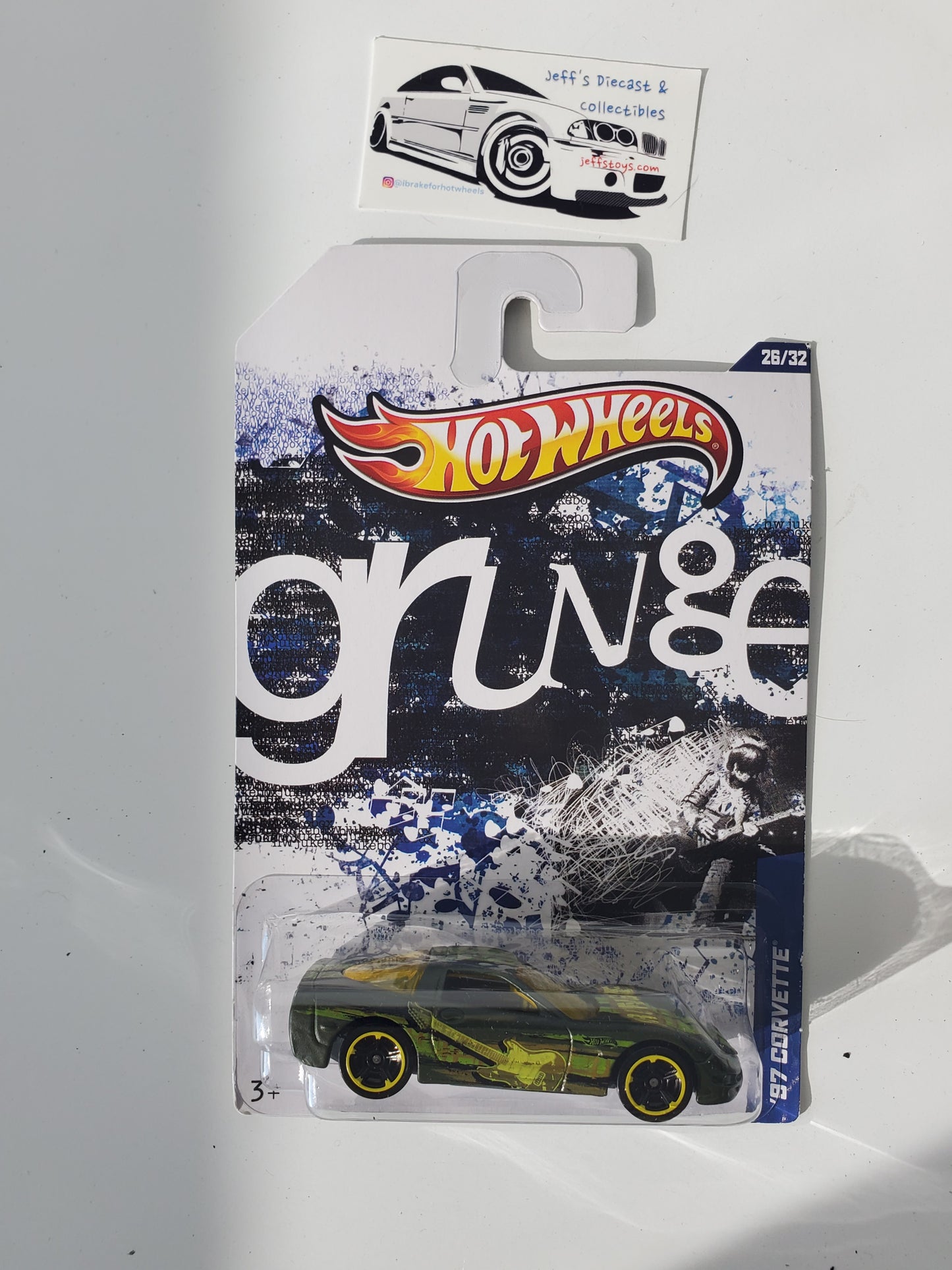 2013 Hot Wheels Jukebox Grunge '97 Corvette