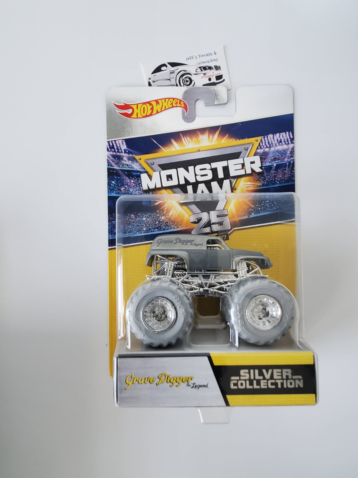 2017 Hot Wheels Monster Jam Grave Digger Silver Collection