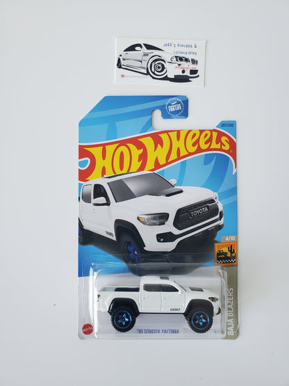 2004 Hot Wheels '20 Toyota Tacoma #207