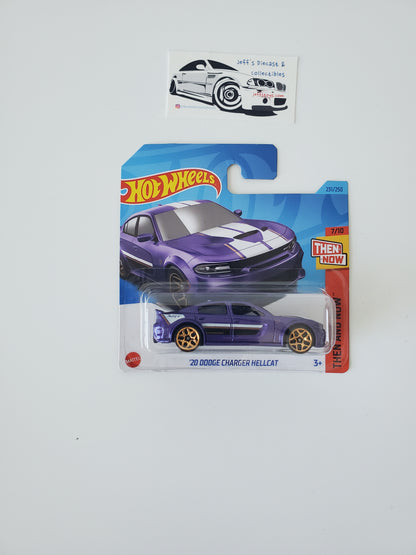 2023 Hot Wheels '20 Dodge Charger Hellcat #231 Short Card