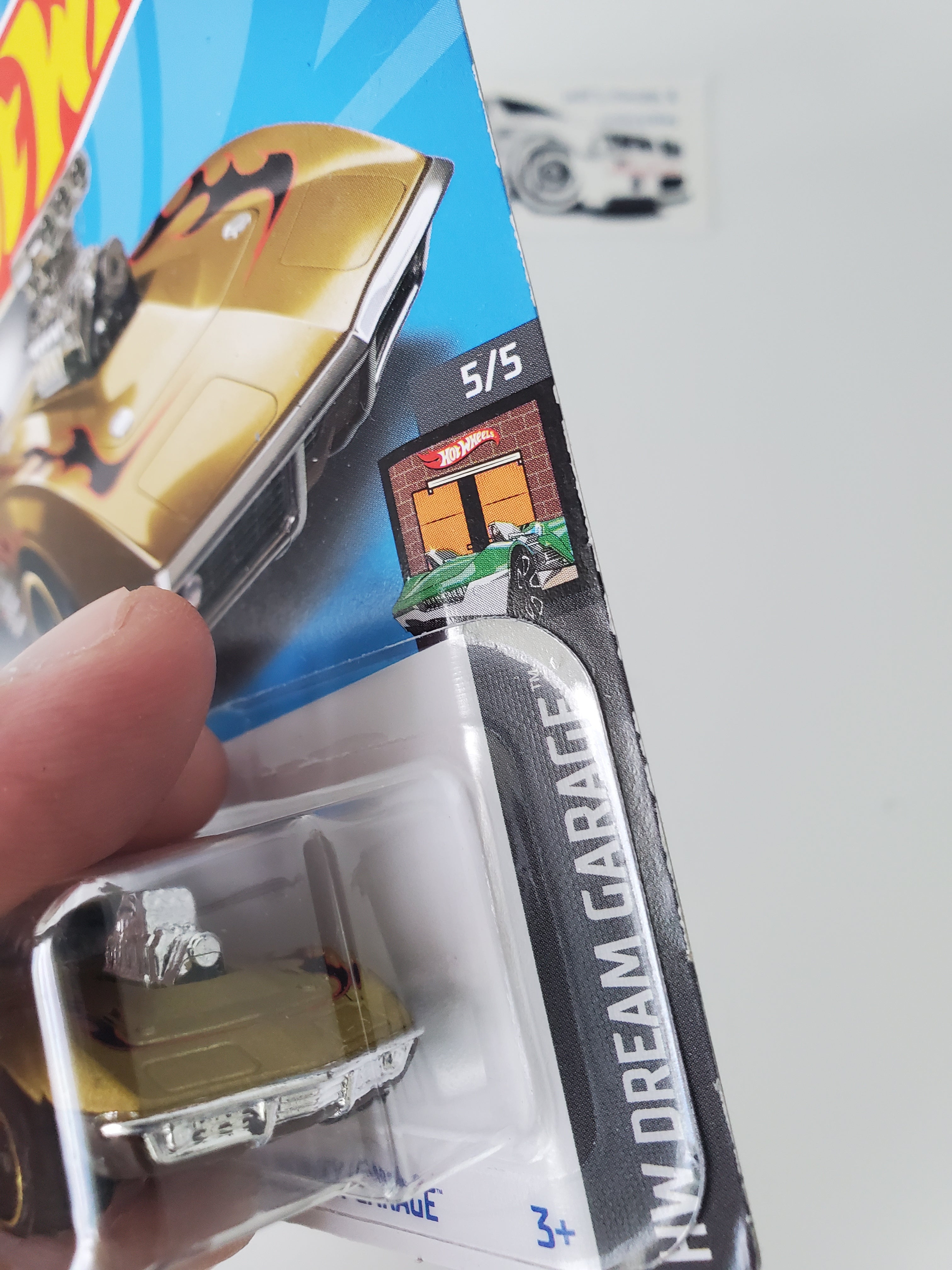 2023 Hot Wheels '68 Corvette Gas Monkey Garage #139 - Damaged Card