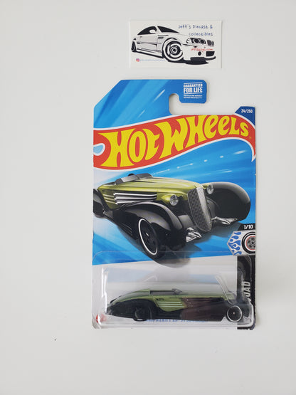 2025 Hot Wheels Custom Cadillac Fleetwood #24