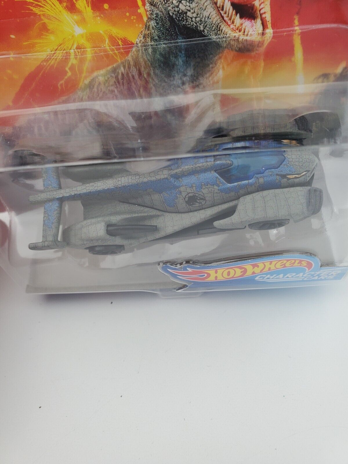 2017 Hot Wheels Character Cars Jurassic World VELOCIRAPTOR BLUE