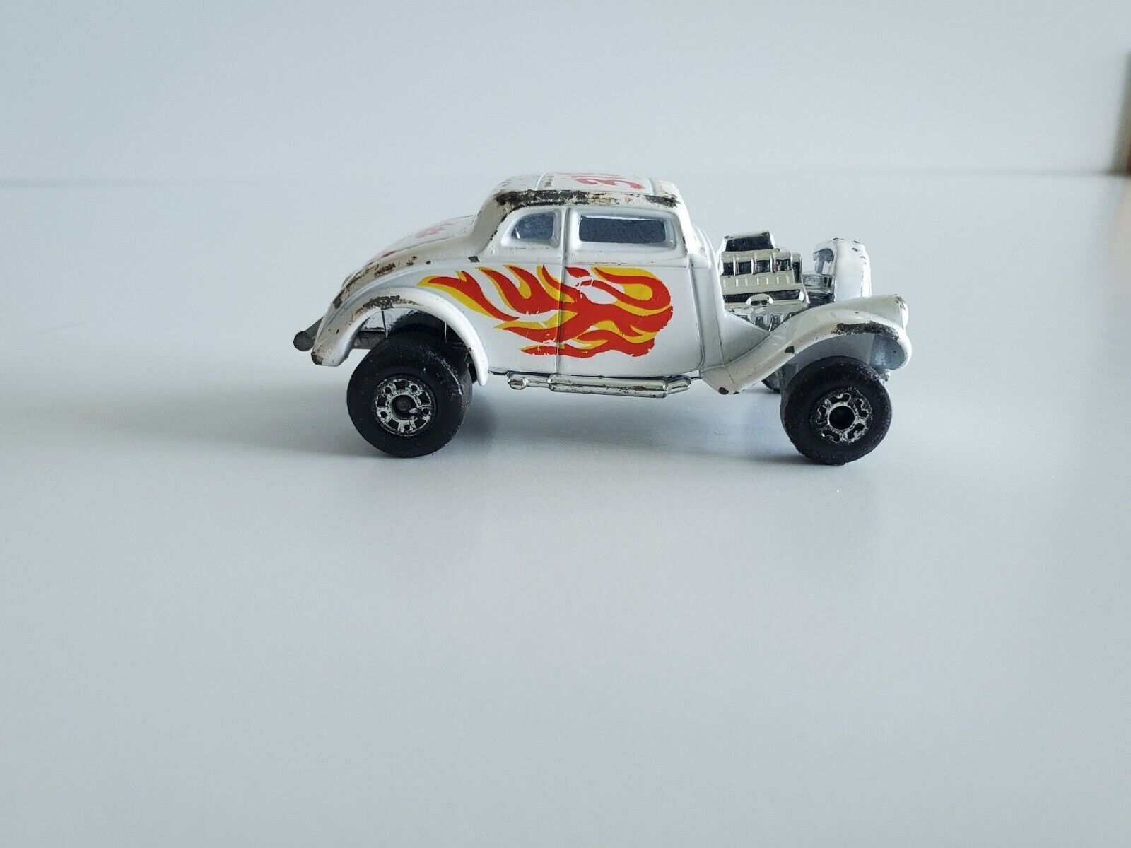 Matchbox No. 69 '33 Willys Street Rod  - White Heat