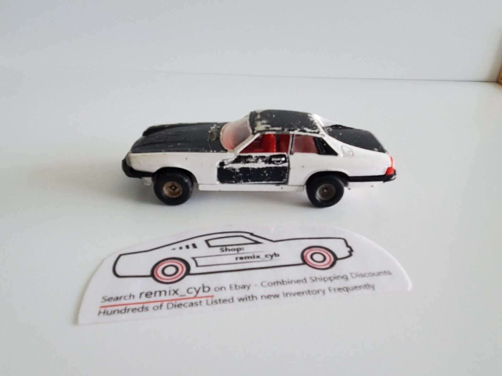 Corgi Jaguar XJS 1:32 Scale - Great Britain