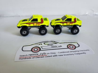 1984 Hot Wheels Gulch Stepper #15 Neon Green - Malaysia - Lot of 2