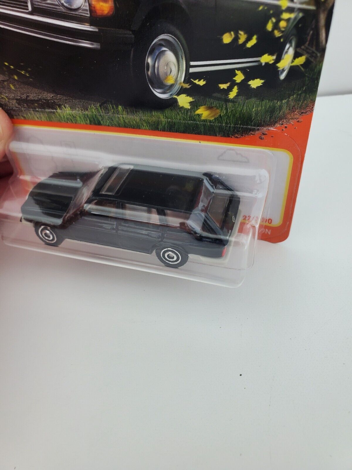 2022 Matchbox Mercedes-Benz W123 Wagon