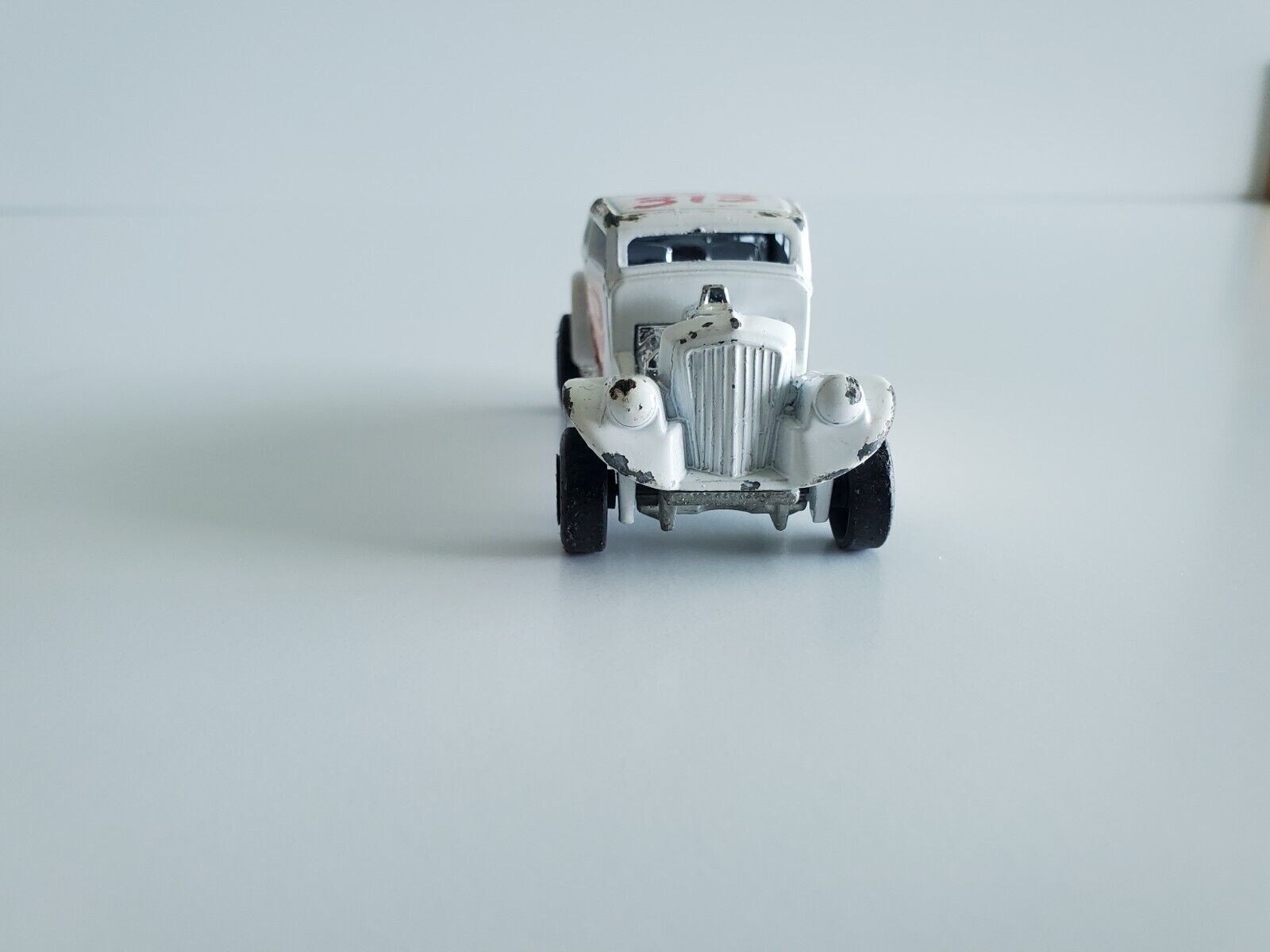 Matchbox No. 69 '33 Willys Street Rod  - White Heat