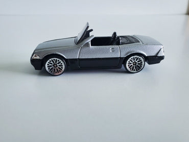 Error! Hot Wheels Mercedes Benz SL500 1989 Silver on Black 1:64