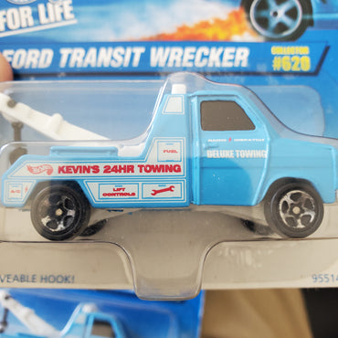 1998 Hot Wheels Ford Transit Wrecker #620